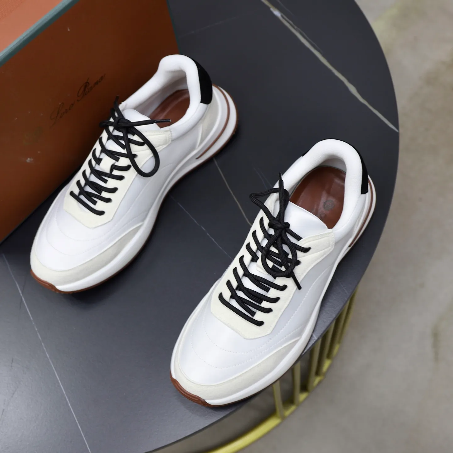 Ex-factory price: 462💰Loropiana LP men's shoes ♞size; 38-44 "45. Customized" original leather splicing. It is really easy to wear, lazy, relaxed, casual, perfect comfort, and there are many color choices, and they all look good with clothes. Is it true that Loropiana can bring social value? “Loropiana is the best thing money can buy”